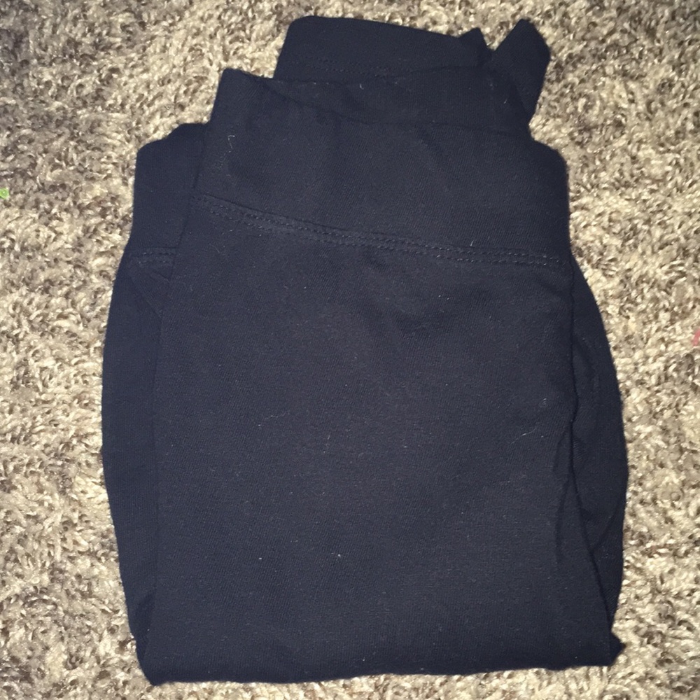 Black leggings